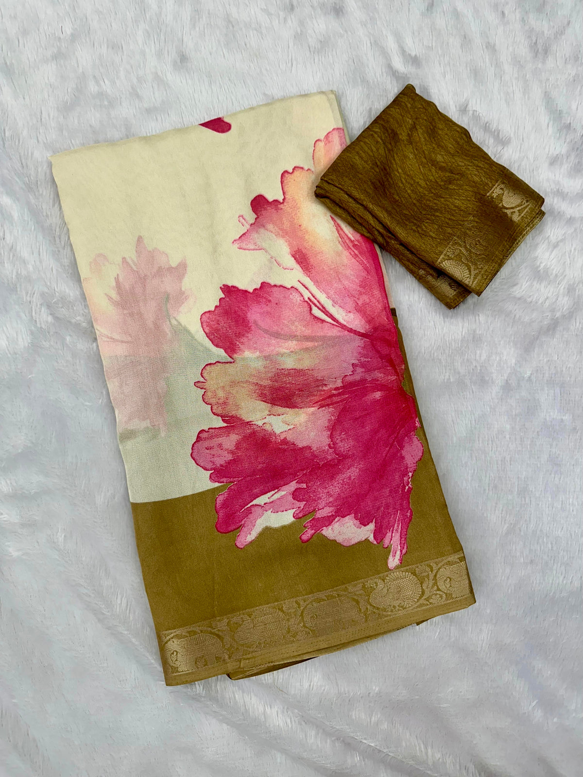 MAADURI DIKSHIT SAREE