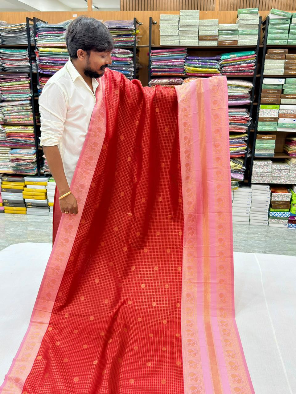 KORUVAI KANJEEVARAM SEMI