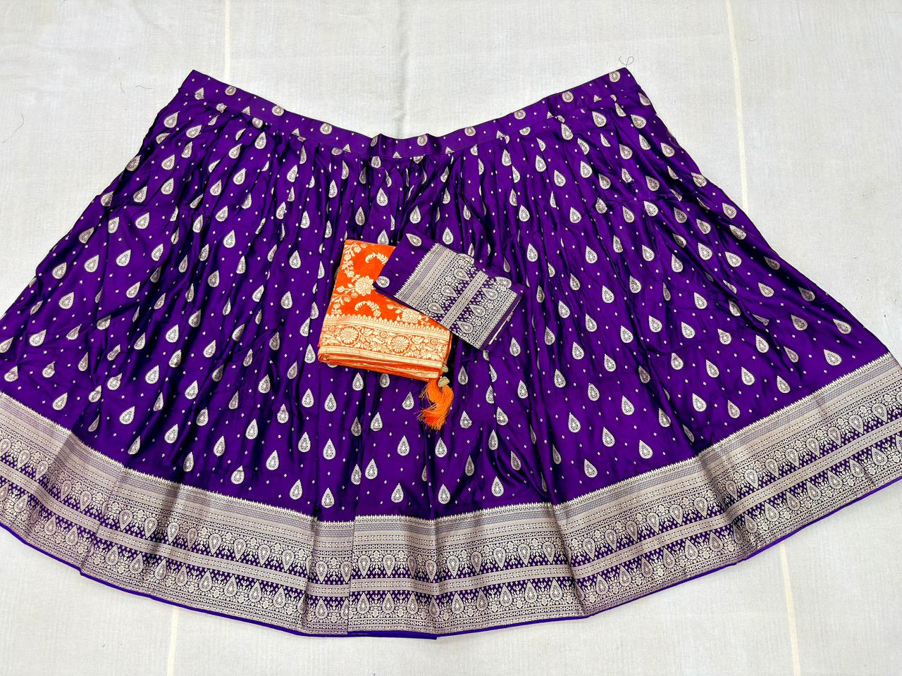MASHRU SATIN LEHANGA