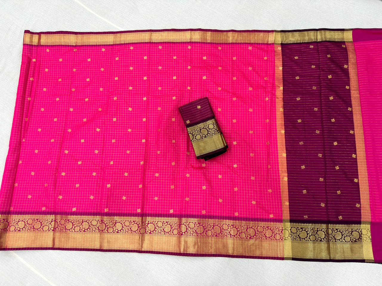 DOSA VINTAGE CHECKS BANARASI