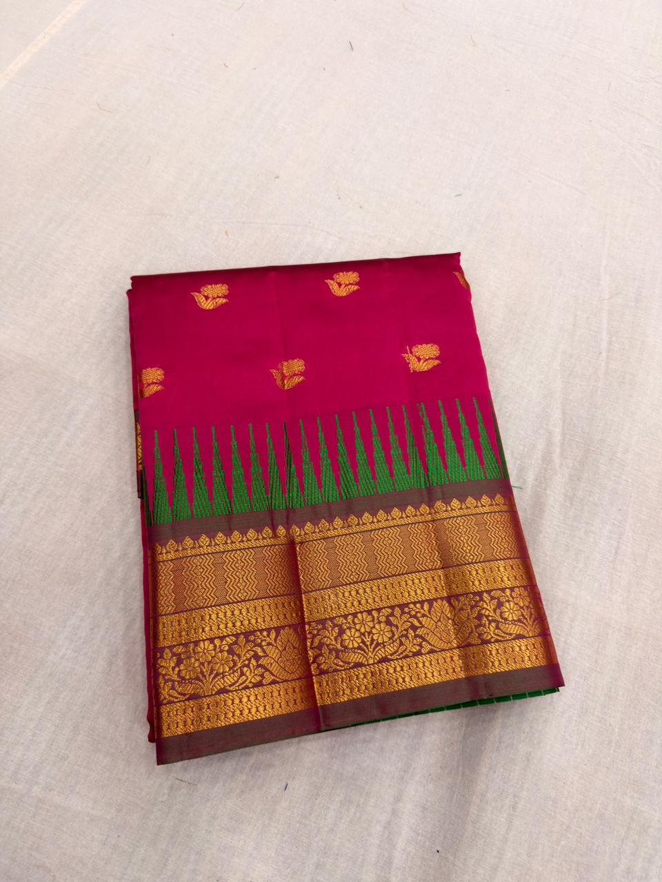 Semi Venkatagiri Handloom Pattu(Design 03)