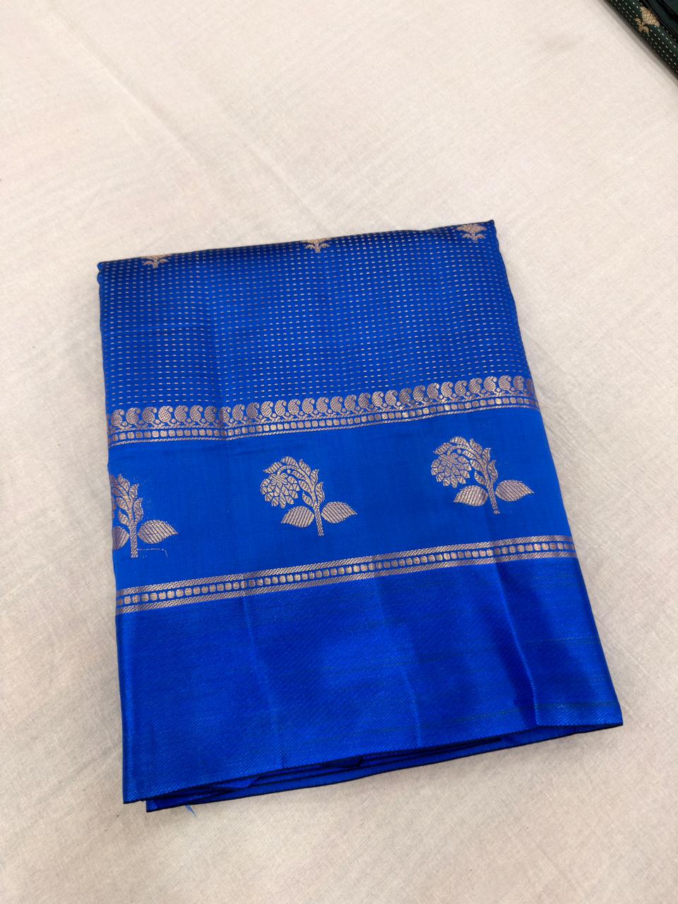 Green Mango Saree ( Design 01 )