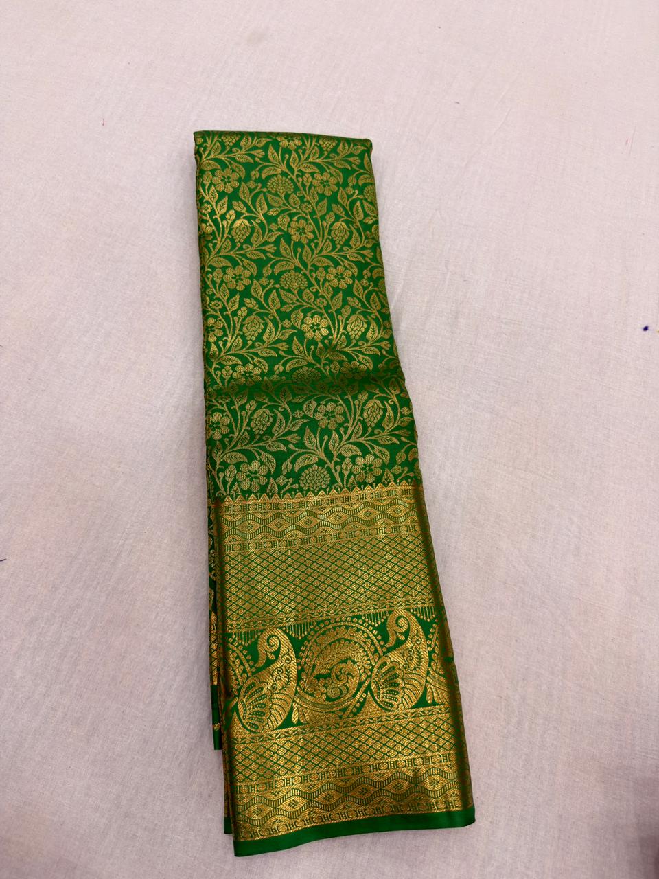 Premium Handloom  Semi Kanchi Brocket