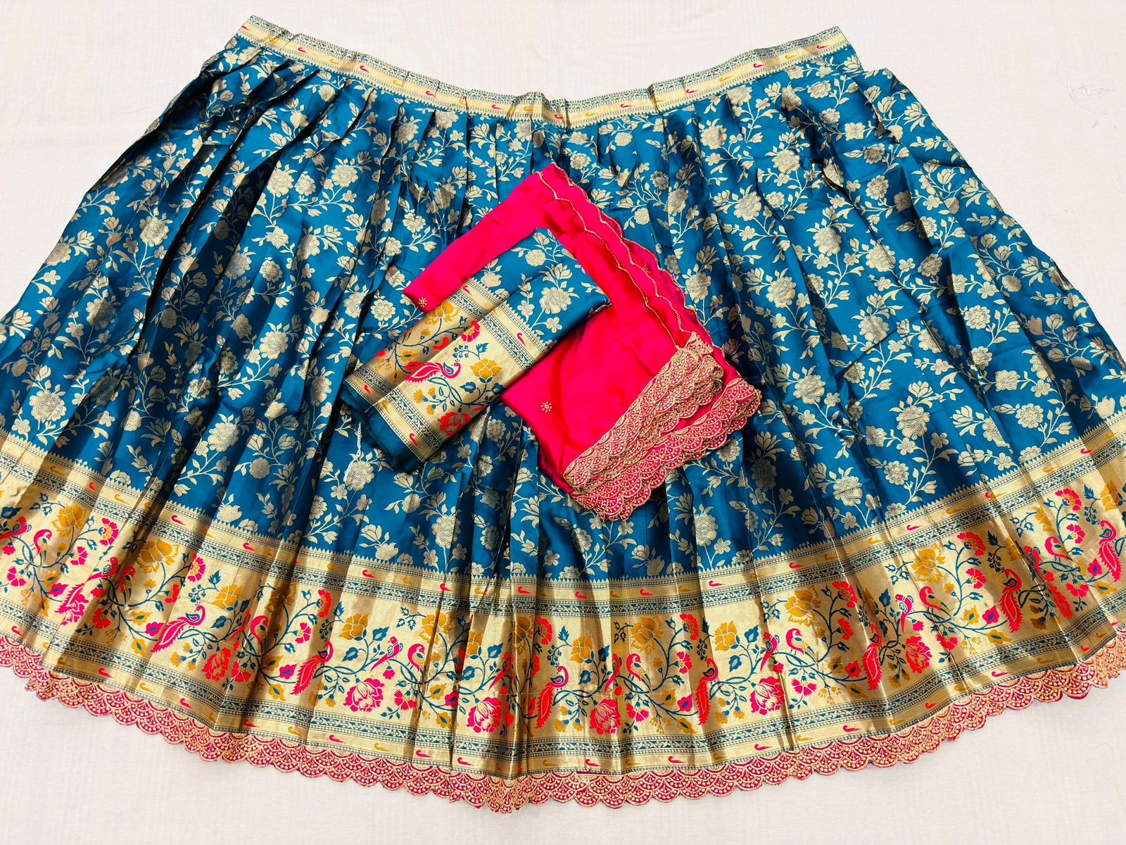 Vintage katan lehenga