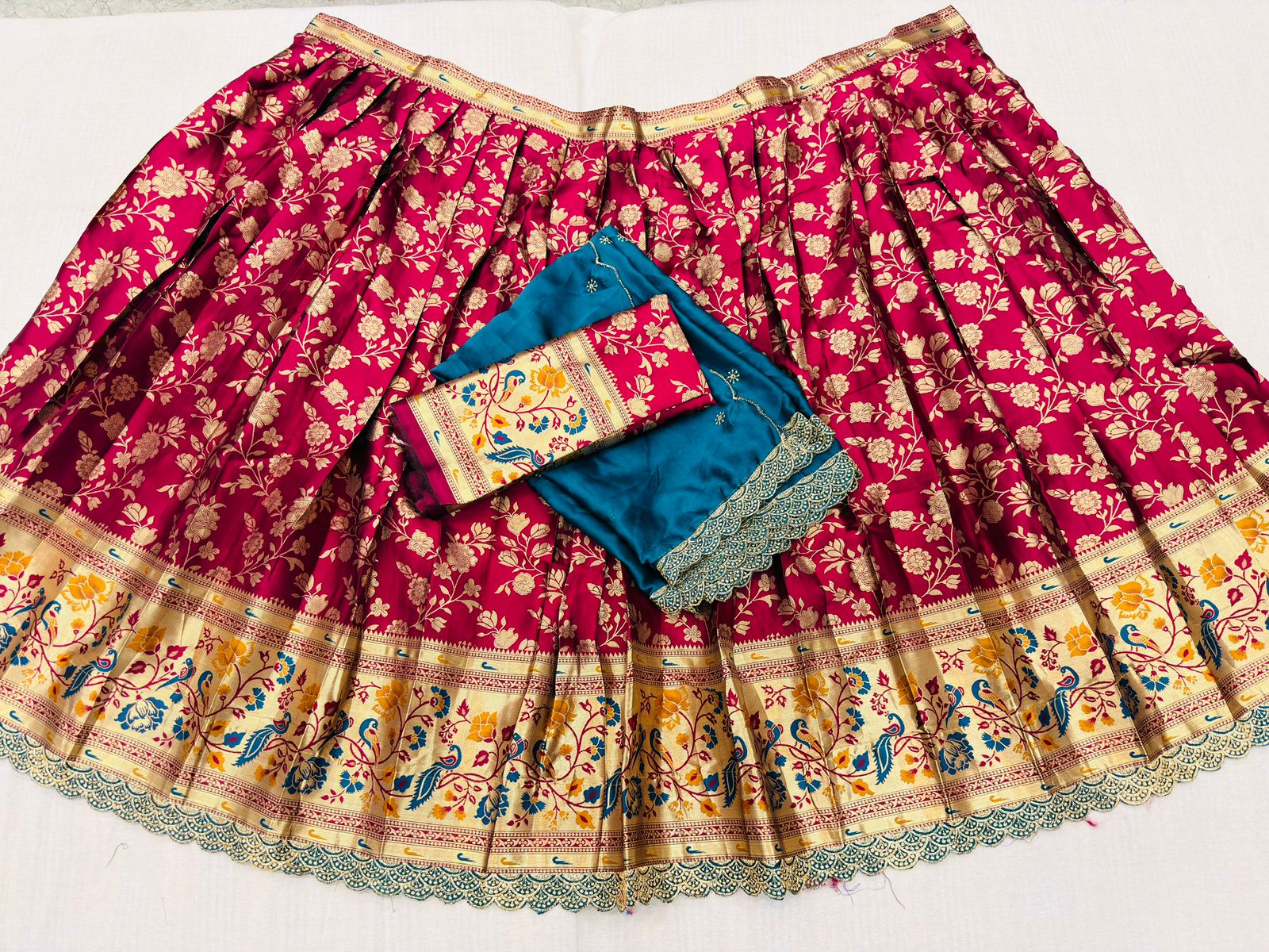 Vintage katan lehenga