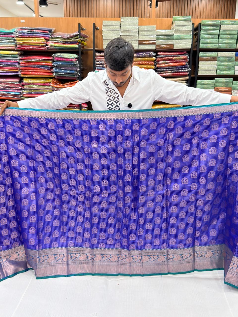 VINATAGE BANARASI
