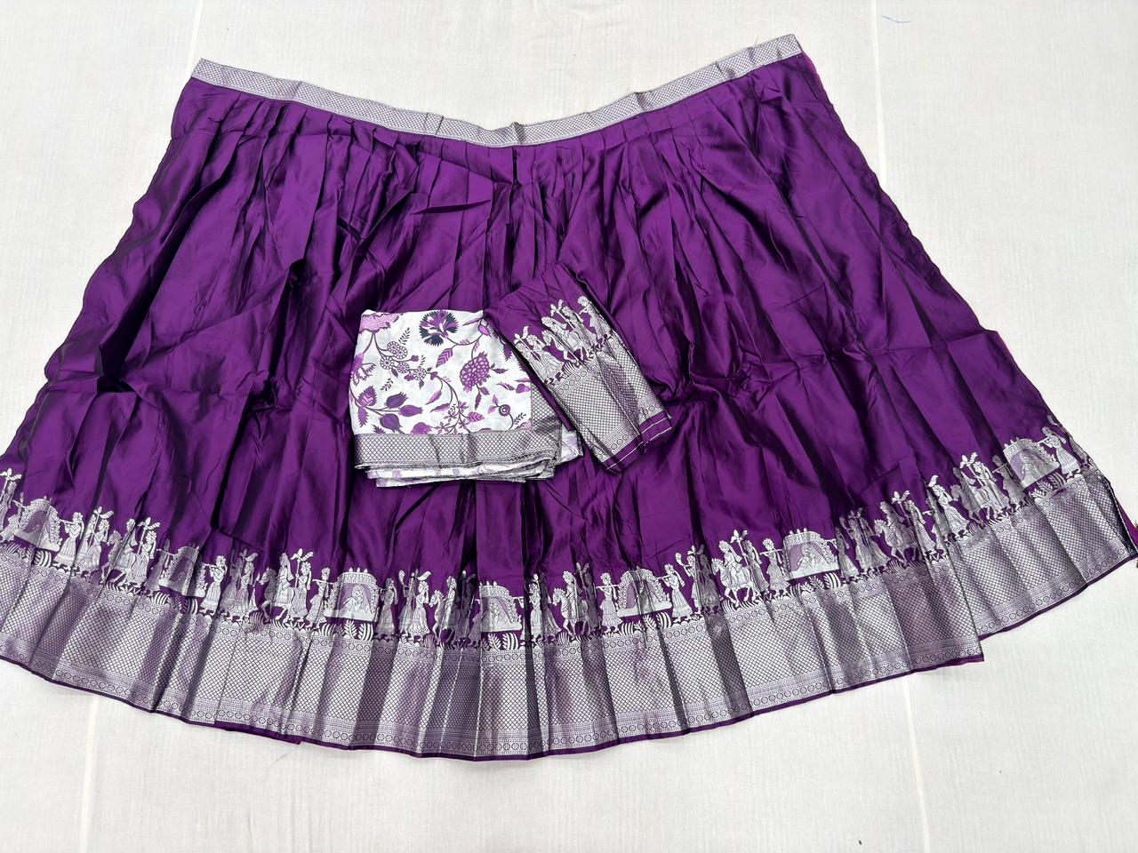 PELLIKUTHURU LEHANGA Soft silk fabric