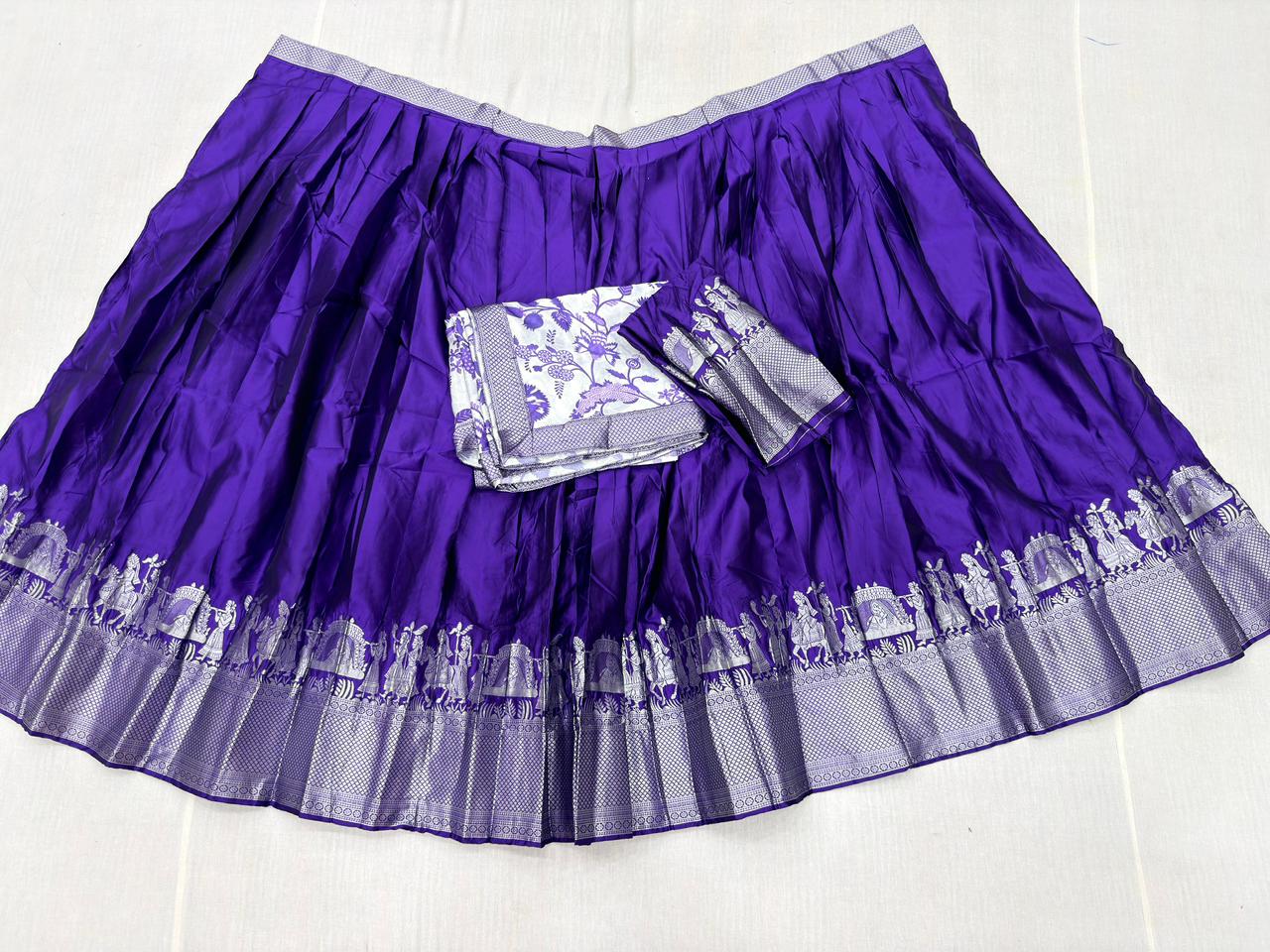 PELLIKUTHURU LEHANGA Soft silk fabric
