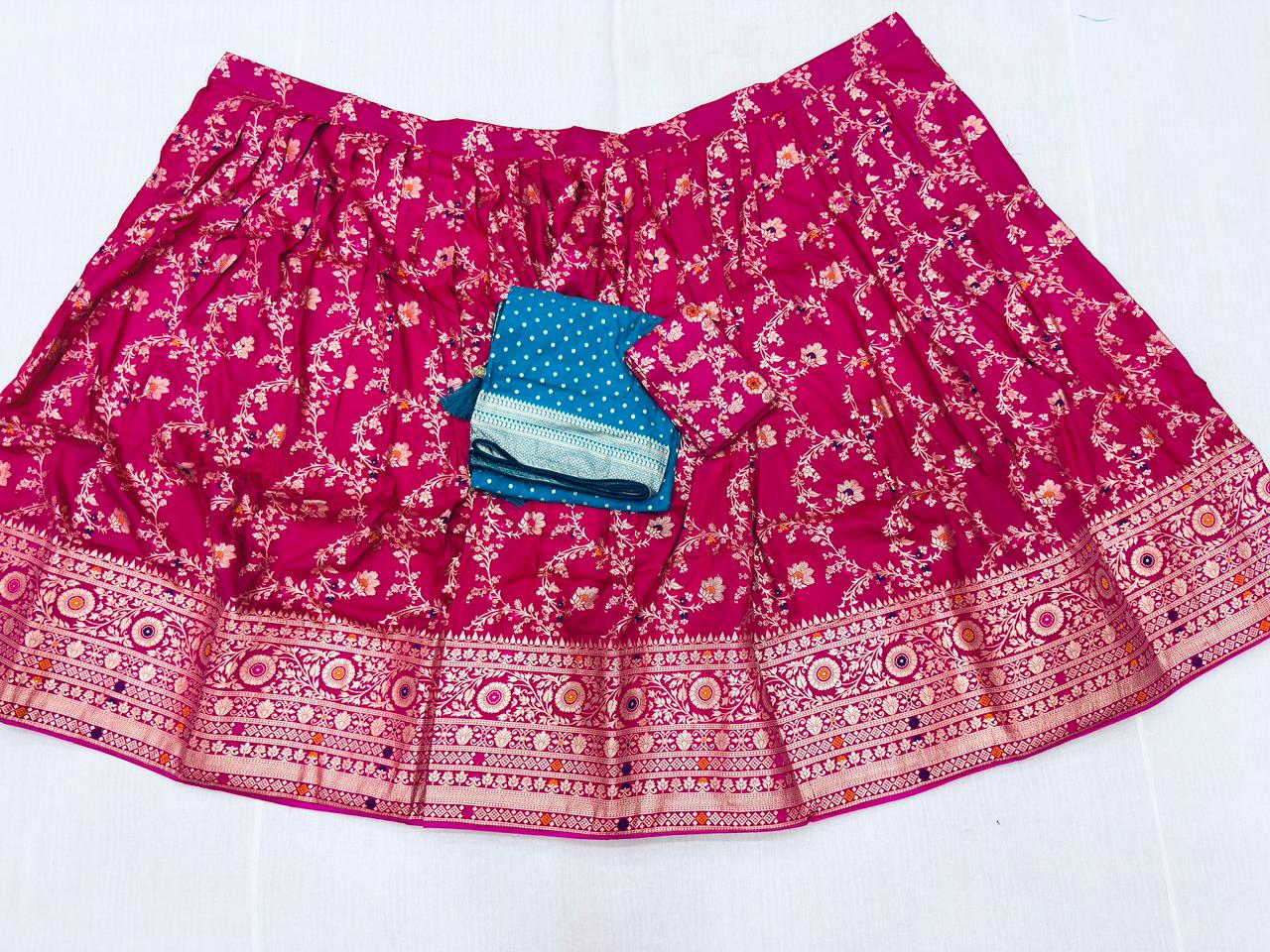 BANARASI KATAAN LEHANGA