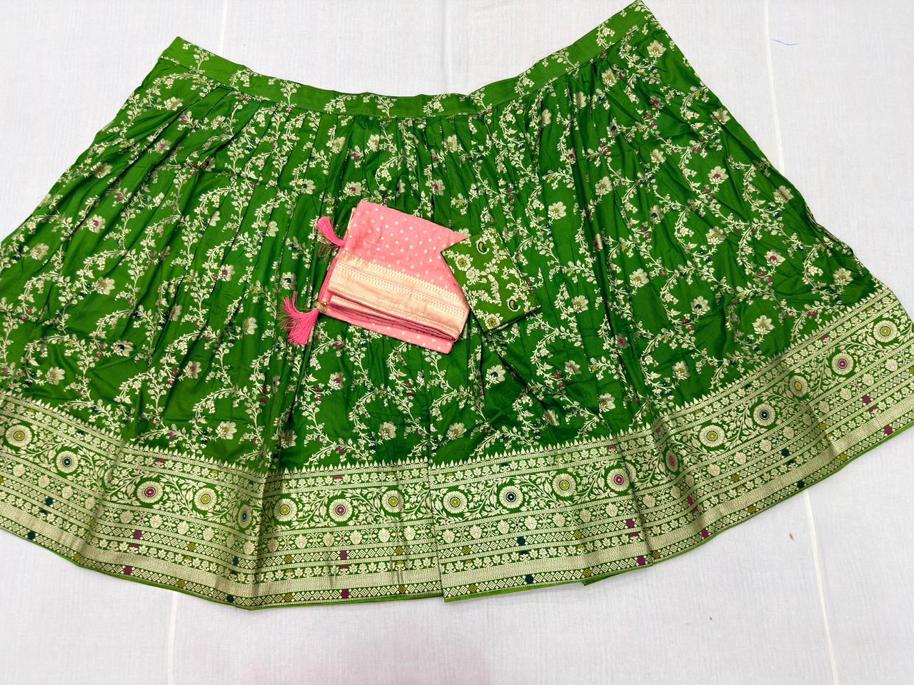 BANARASI KATAAN LEHANGA