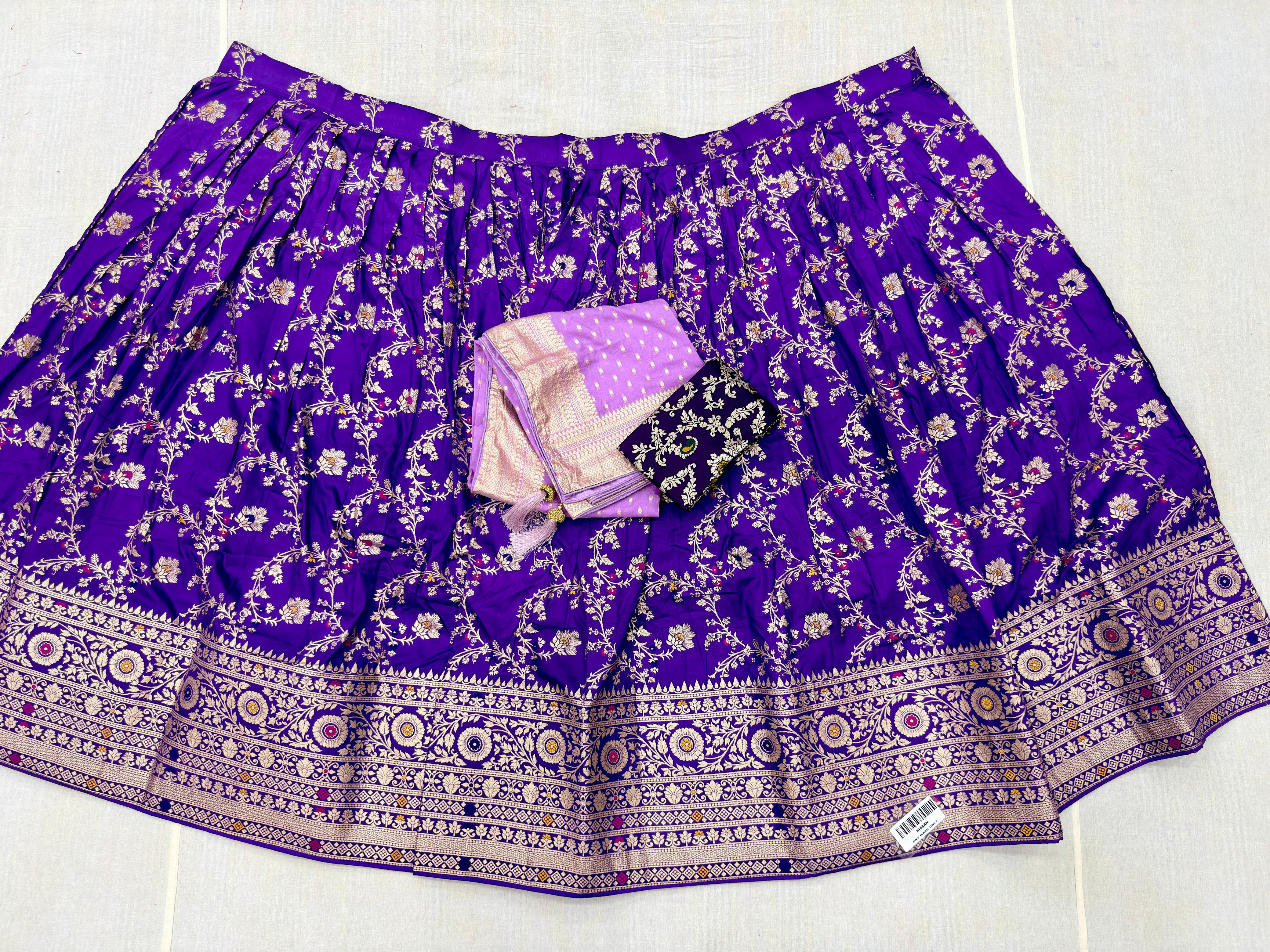 BANARASI KATAAN LEHANGA