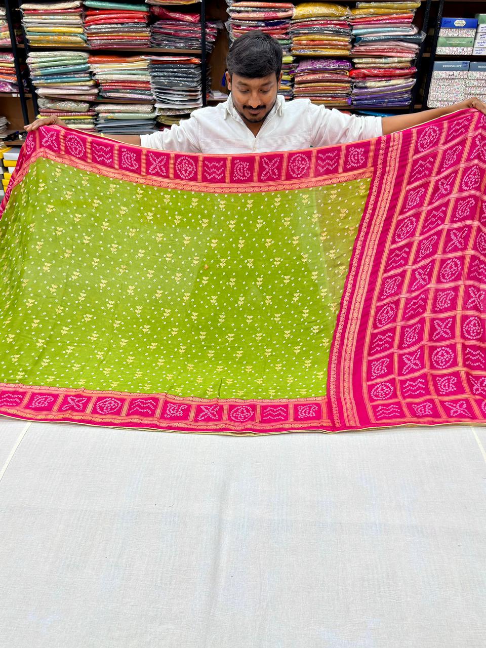 PREMIUM BHANDEJ GEORGETTE  WITH PIPING
