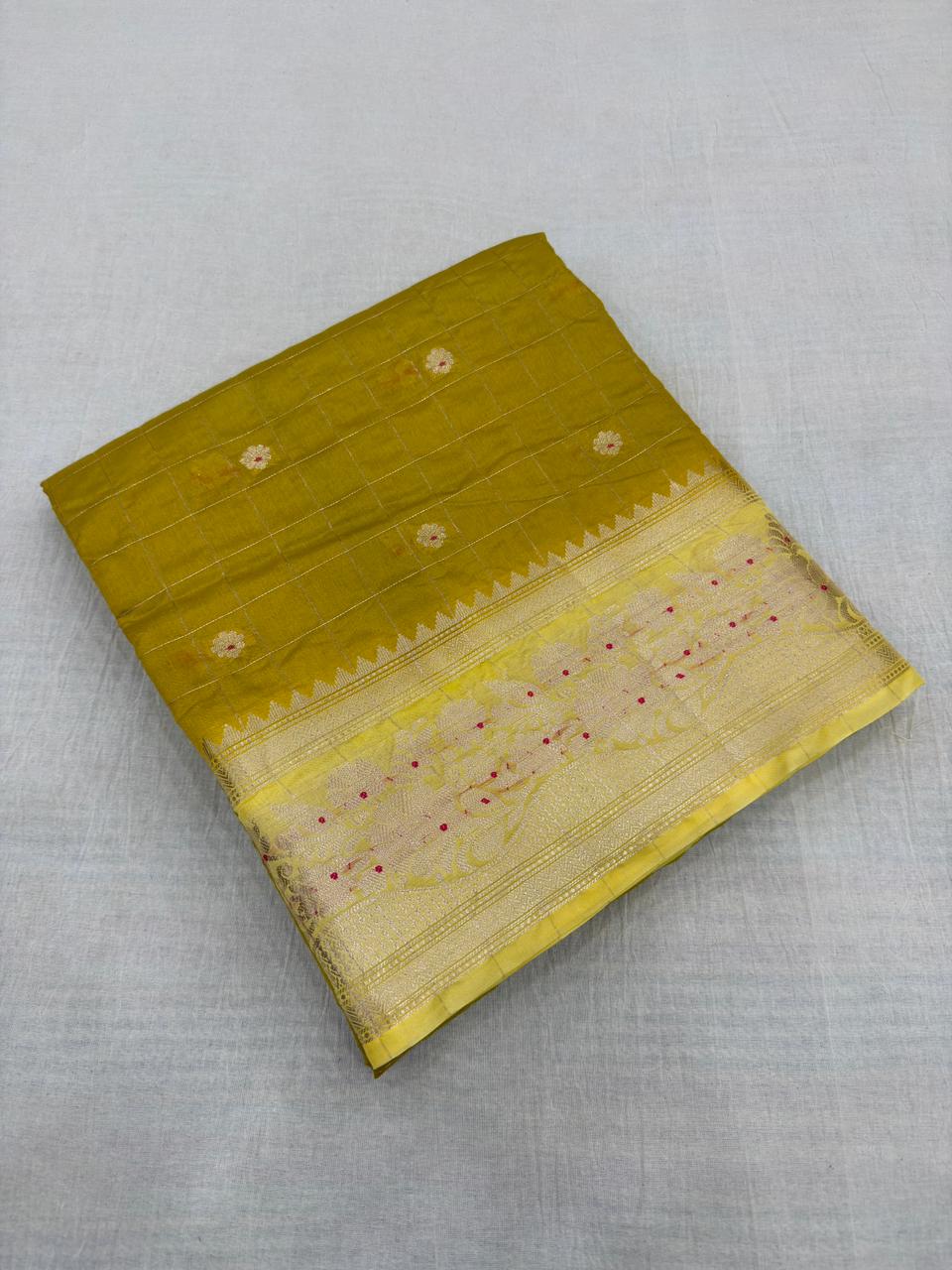 VINTAGE CHECKS BANARASI