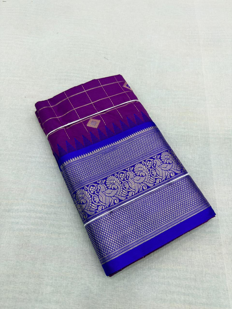 SOFT VINTAGE GADWAL