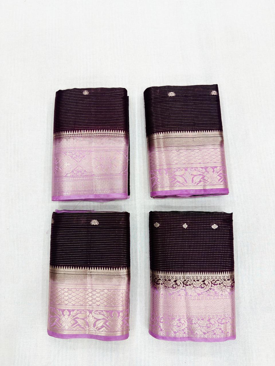 WEAVING GREEN MANGO
