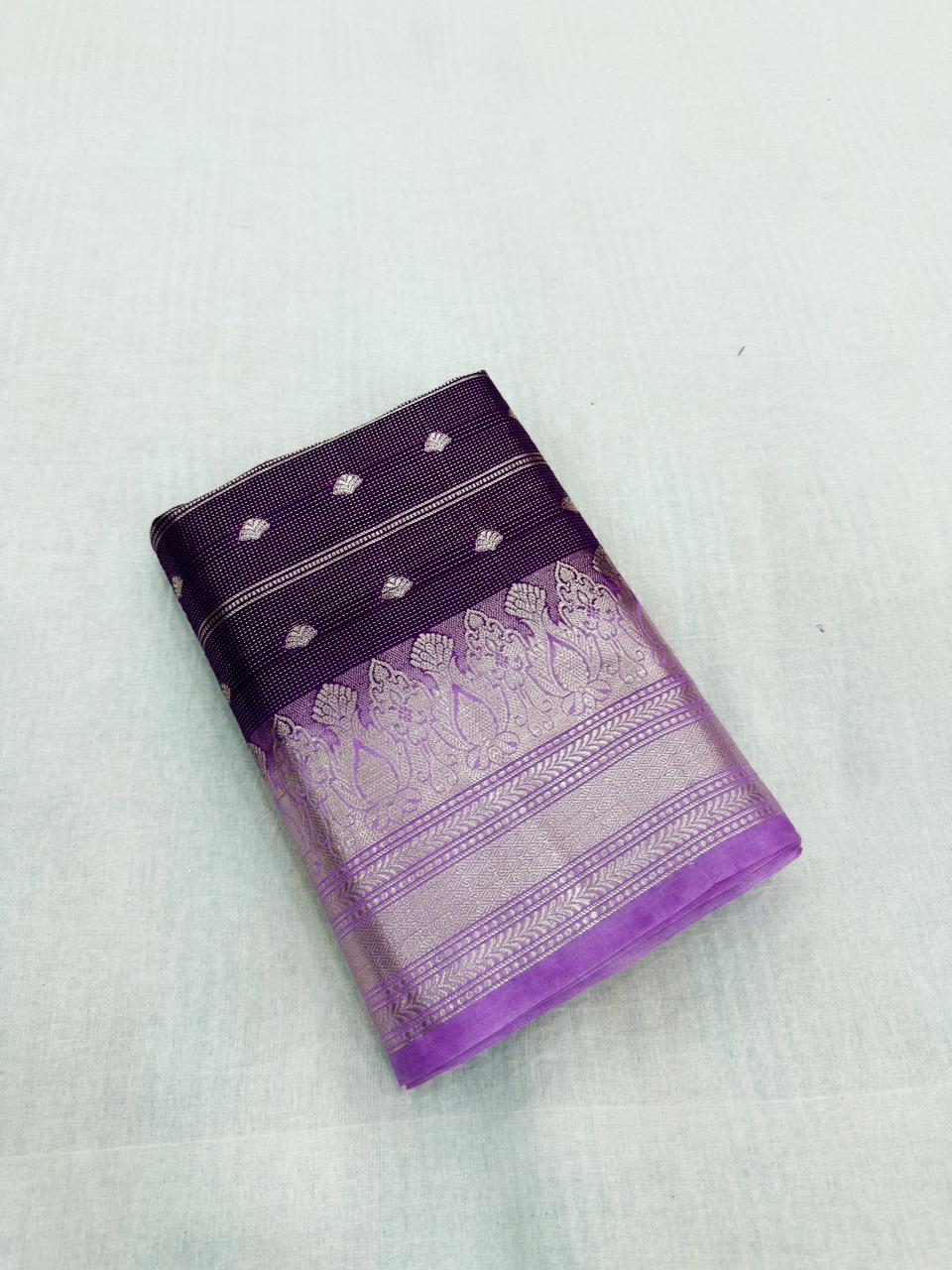 WEAVING GREEN MANGO