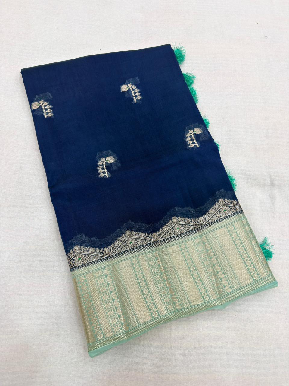 HANDLOOM GREEN MANGO