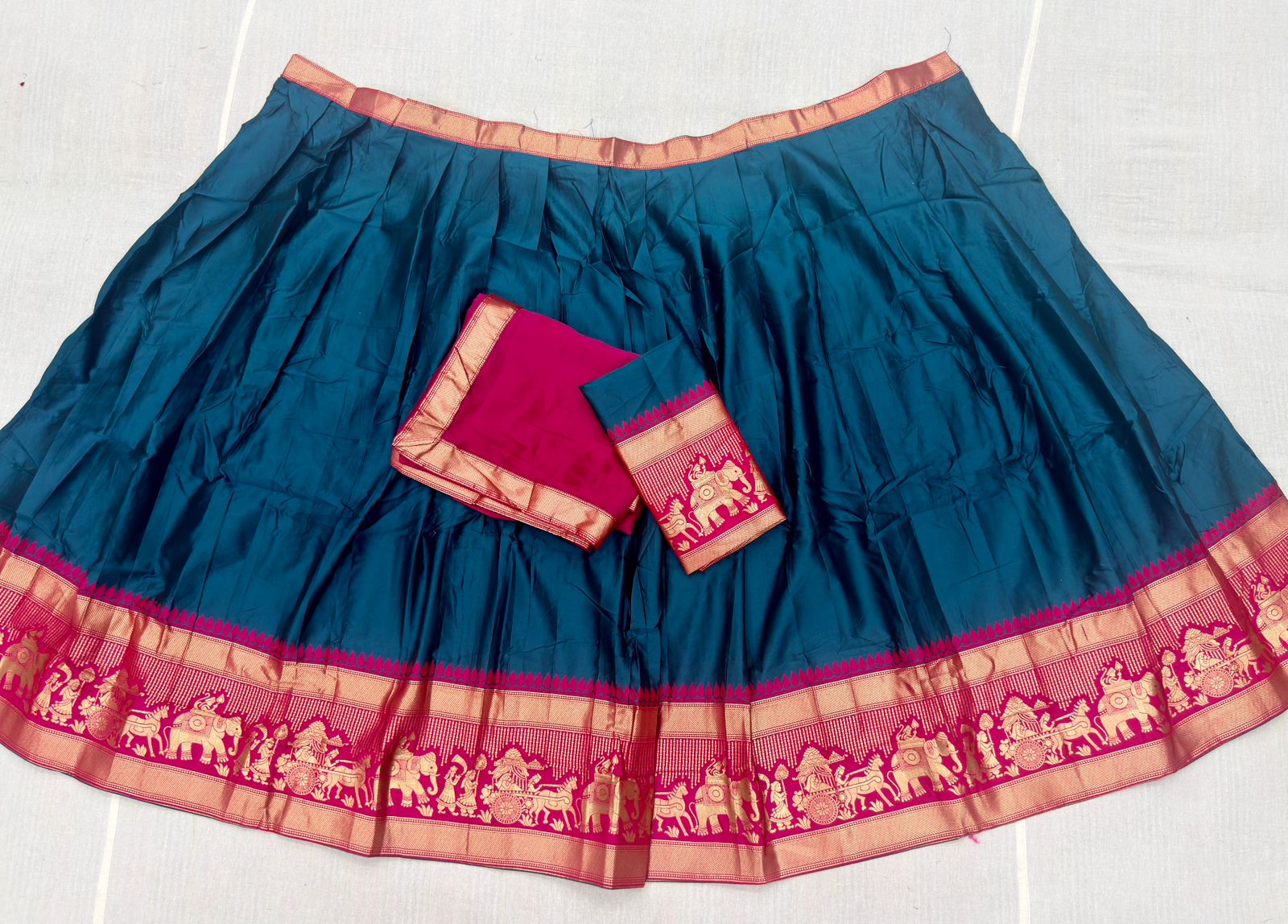 PALLAKI LEHANGA OFFER