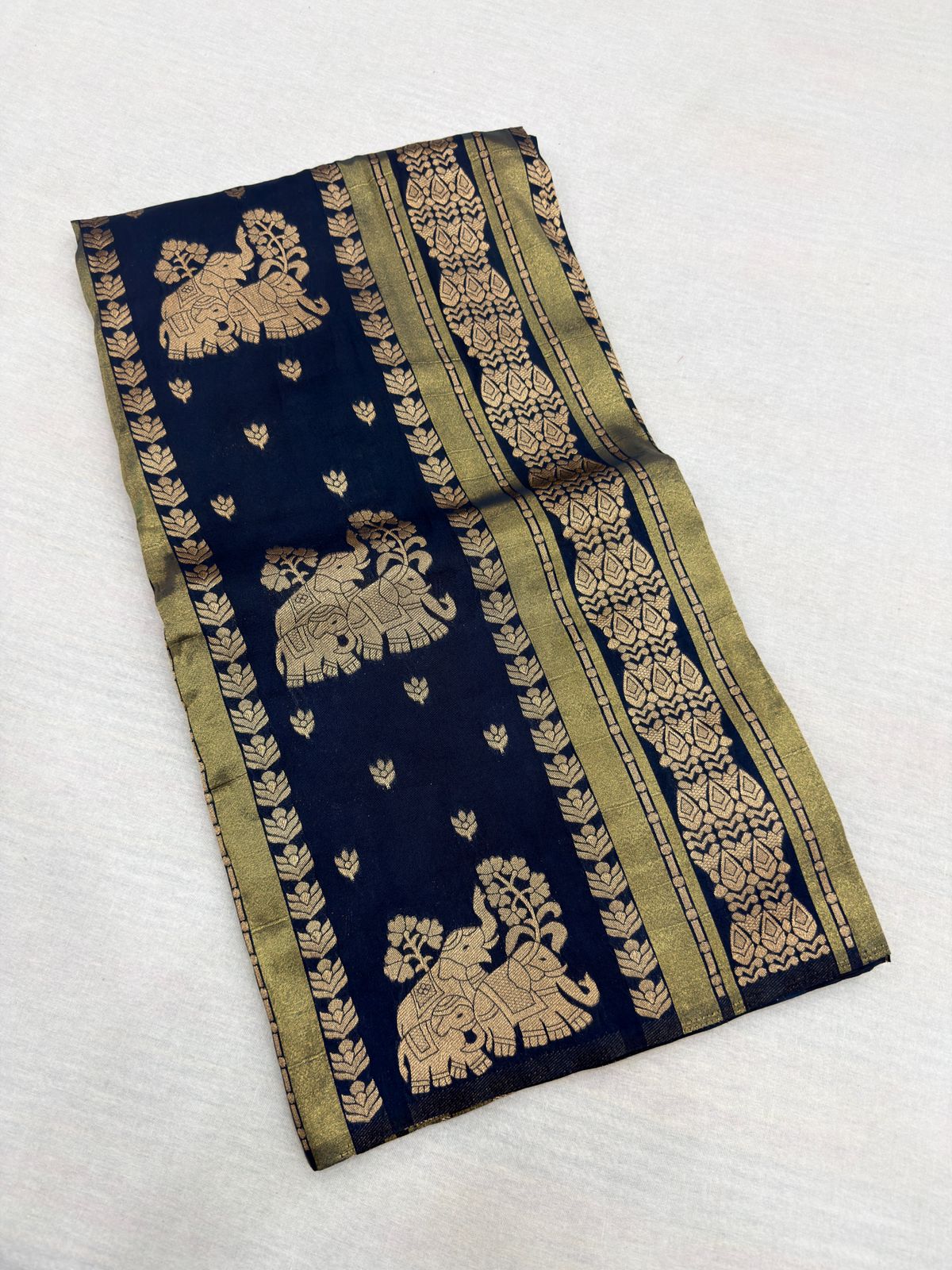 CREPE ELEPHANT GEORGETTE