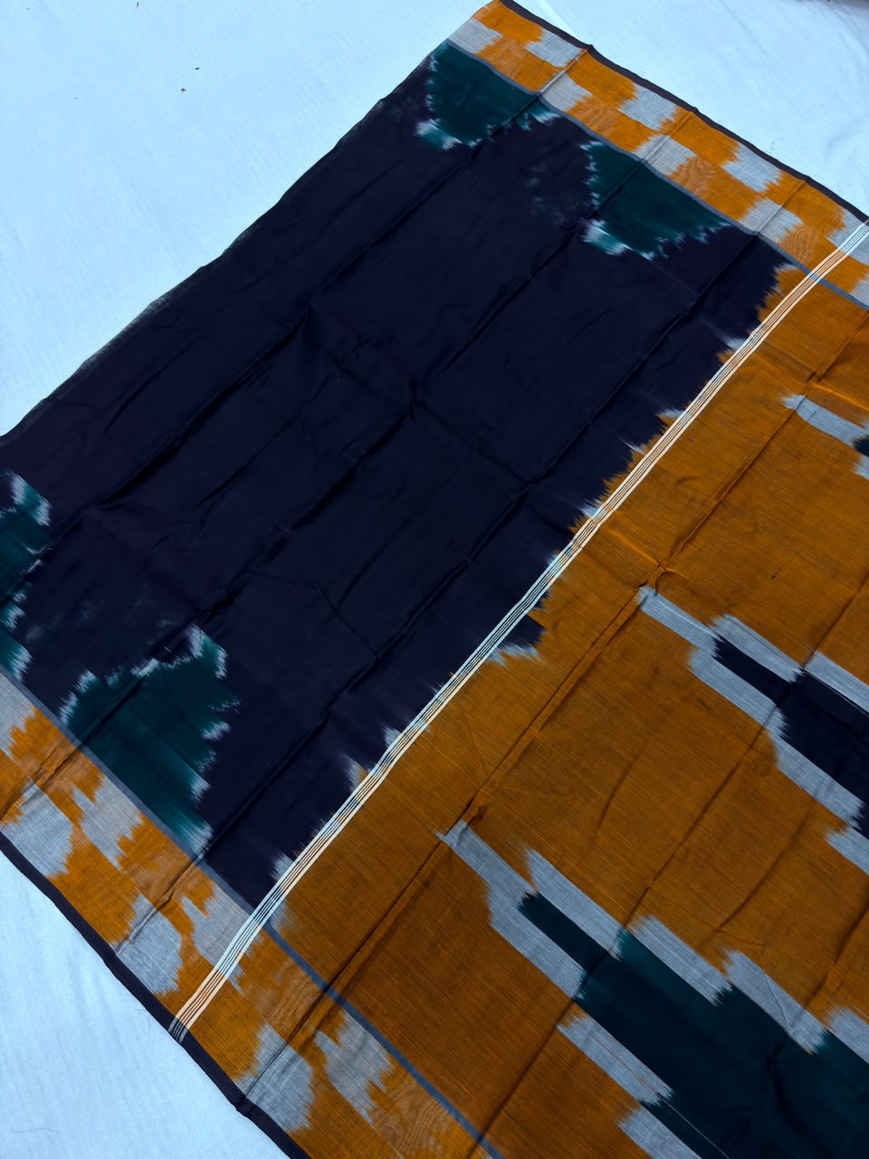 DESI IKKAT HANDLOOMS