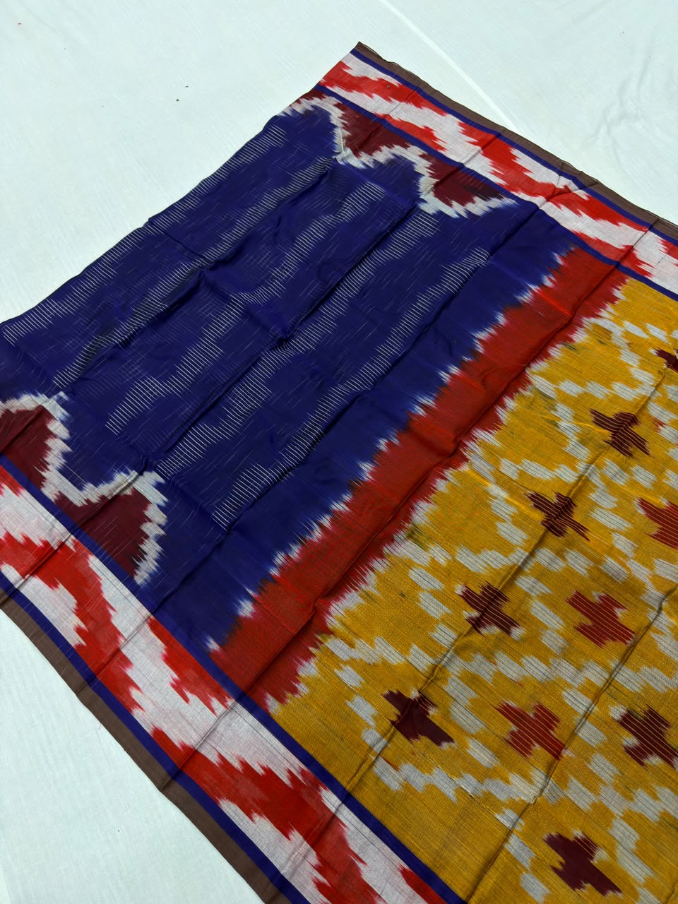 DESI IKKAT HANDLOOMS