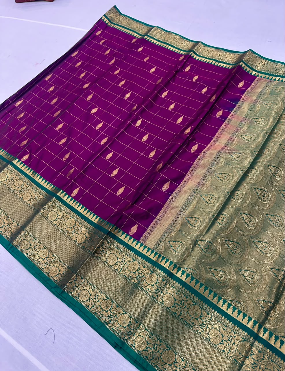KADUVA GADWAL PATTU SILK
