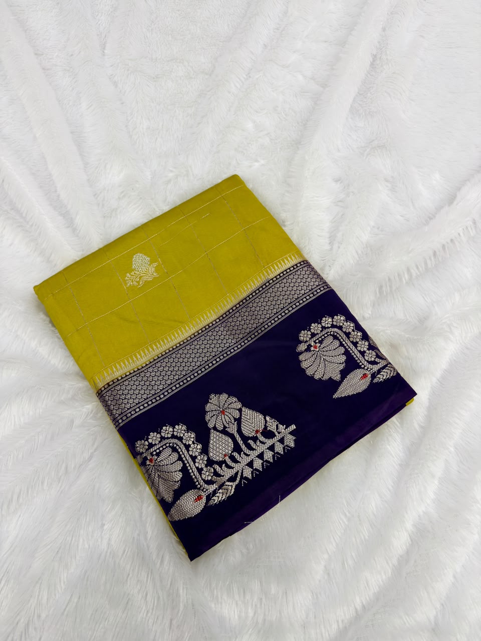 VINTAGE GREEN MANGO