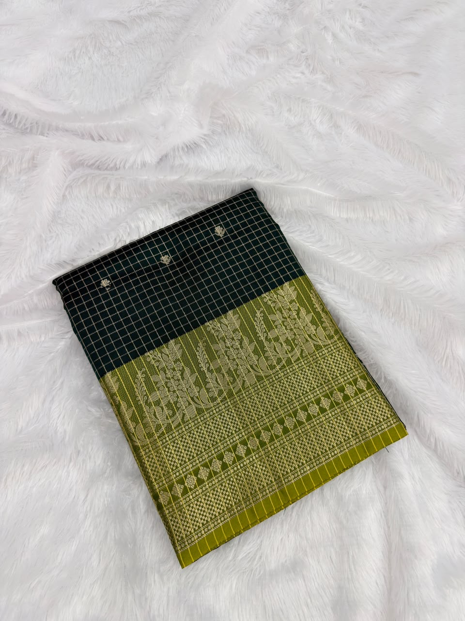 VINTAGE GREEN MANGO 2
