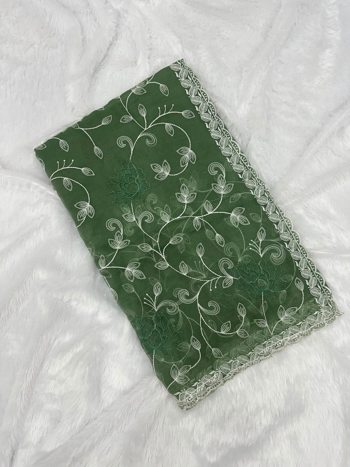 BOTIQUE SAREE  WORK 2