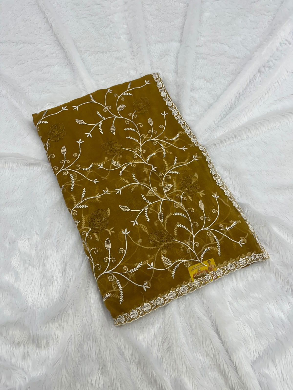 BOTIQUE SAREE WORK 3