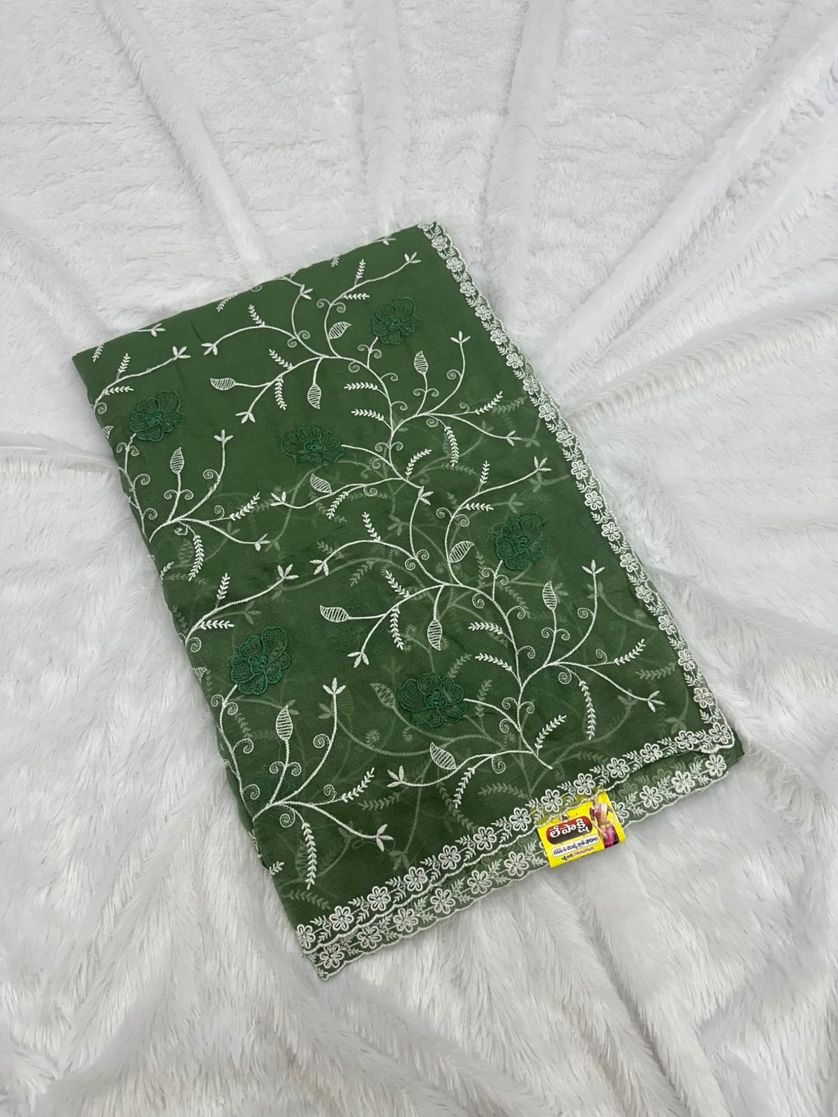 BOTIQUE SAREE WORK 3