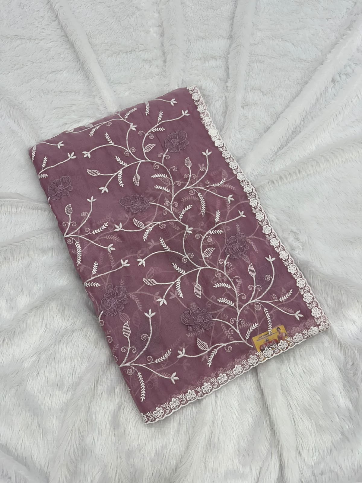 BOTIQUE SAREE WORK 3