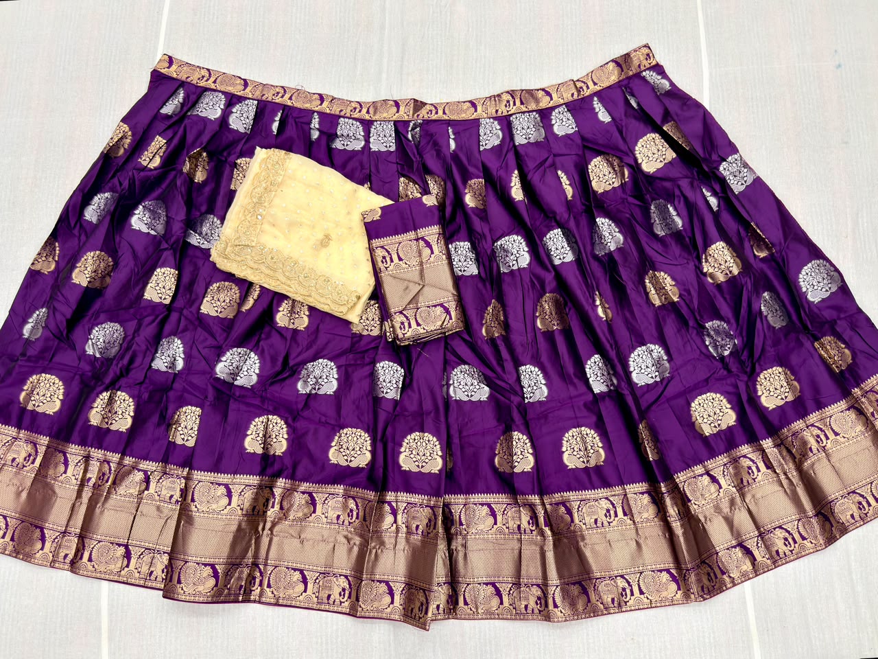 GADWAL LEHANGA