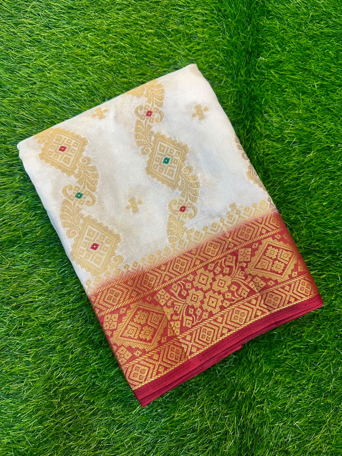 TALAMBRALU SAREE
