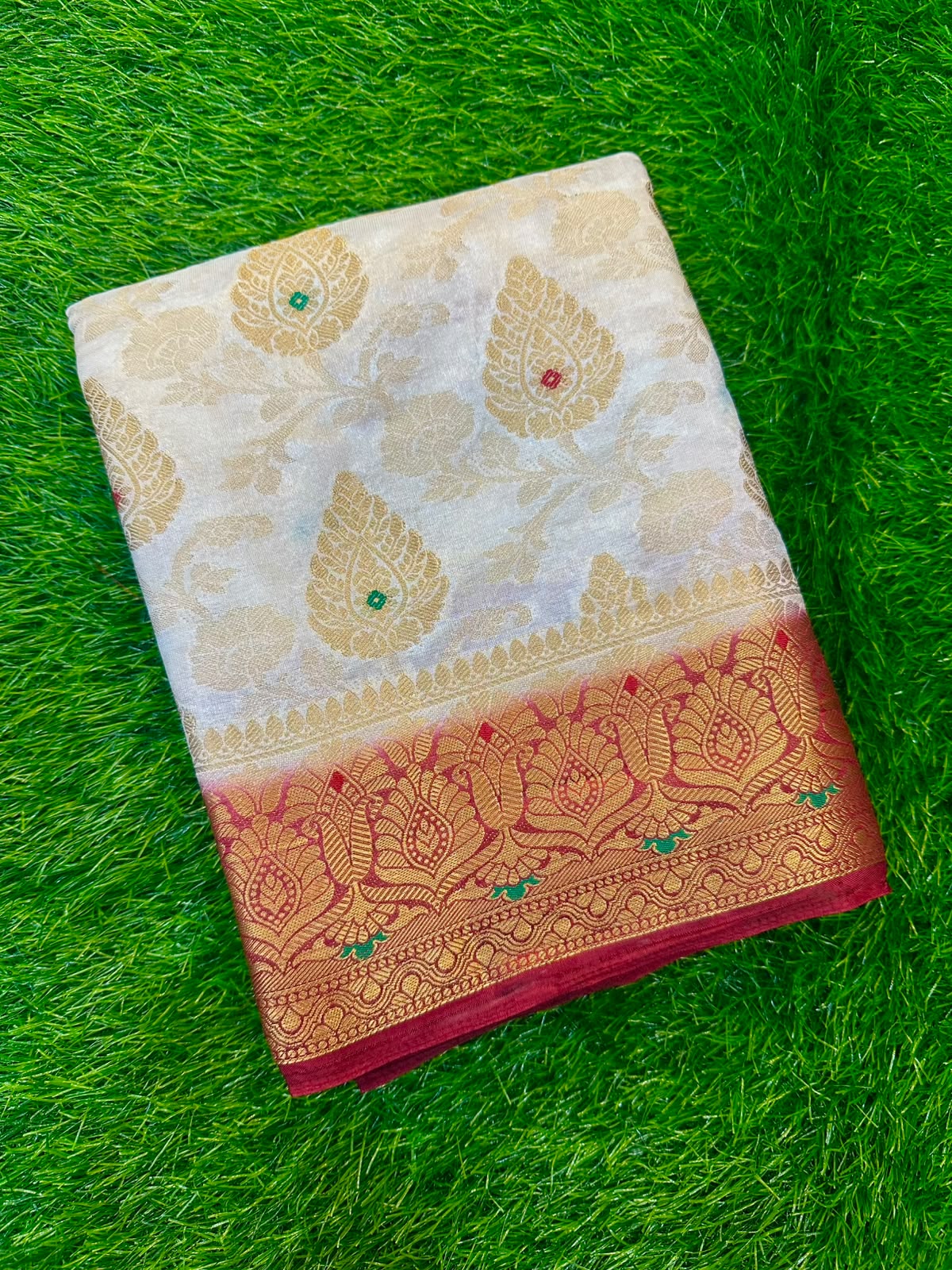 TALAMBRALU SAREE