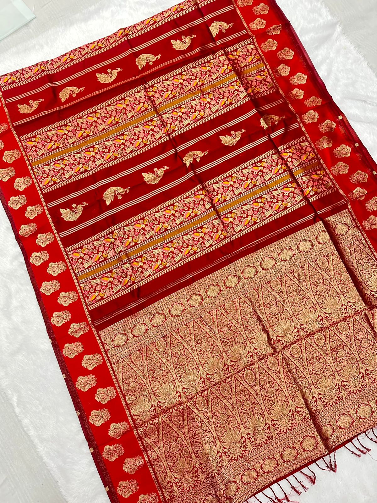 MEENAKARI SEMI PATTU